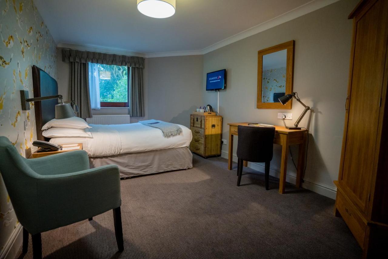 Stonehouse Court - A Bespoke Стоунхаус