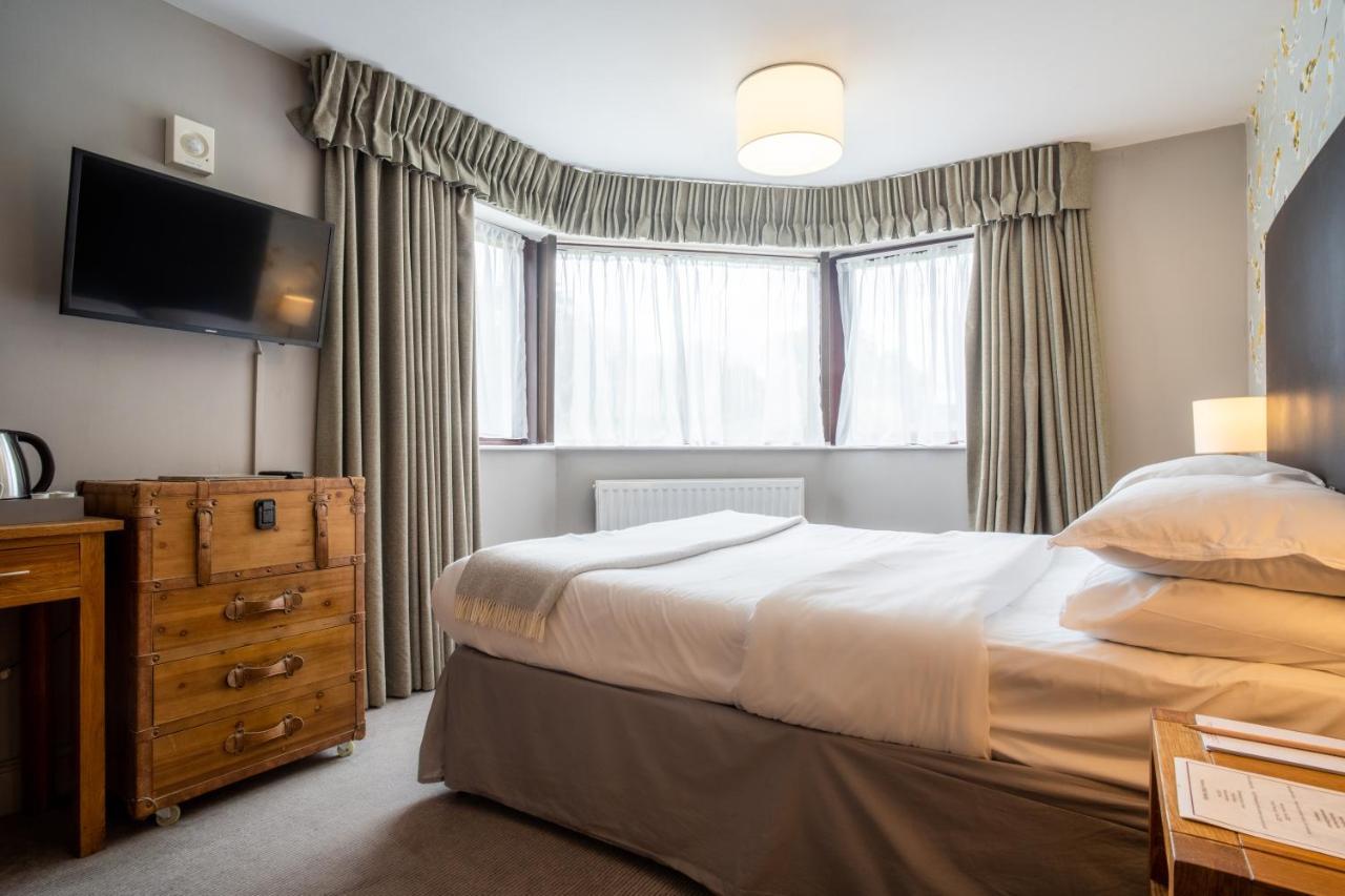 Stonehouse Court - A Bespoke 3*