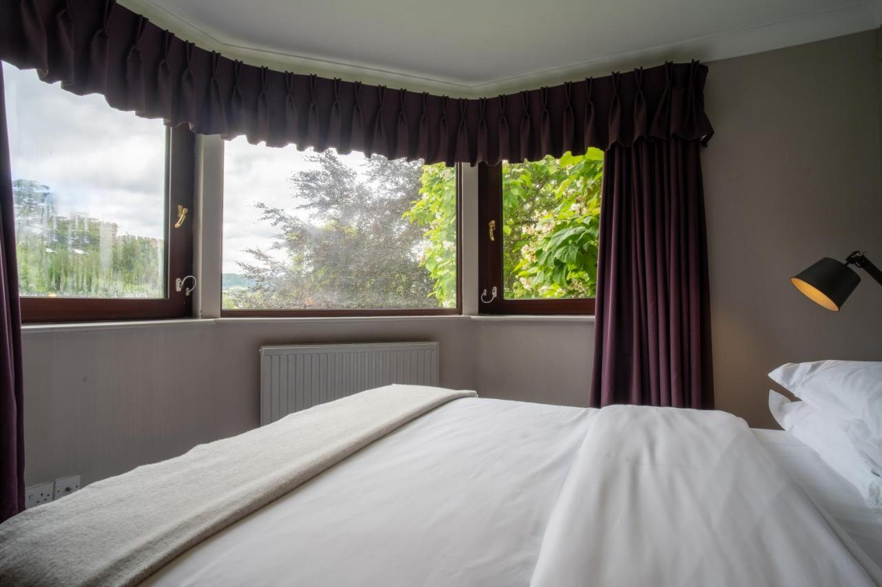 Отель Stonehouse Court - A Bespoke